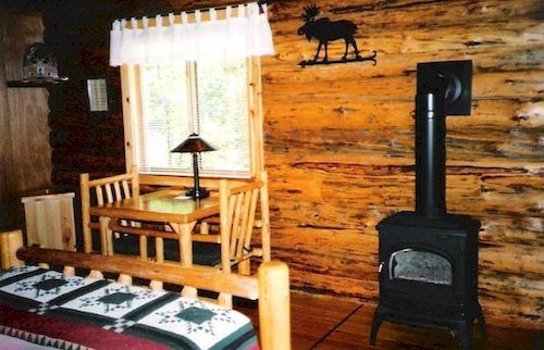 Silverwolf Log Chalets Coram ภายนอก รูปภาพ